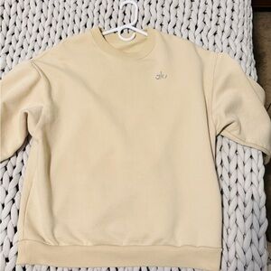 ALO Accolade Crew Neck Pullover
